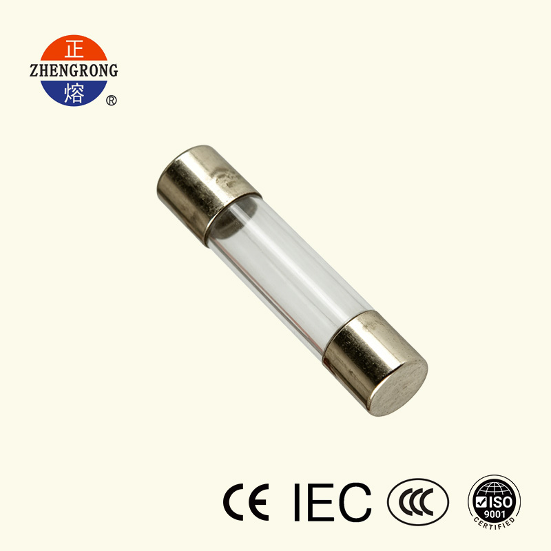 250V कमी ब्रेकिंग क्षमतेसह 6*30mm 15A फ्यूज